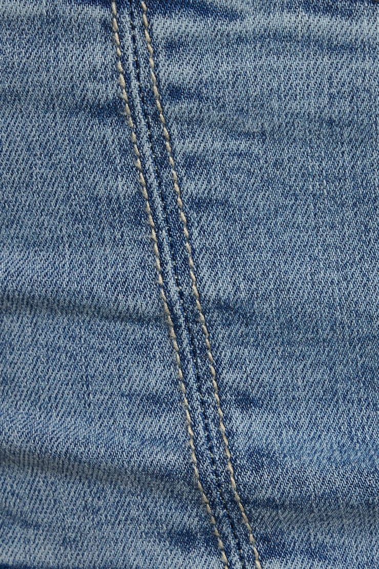 100098296_07K_alt5_1920x2880.jpg