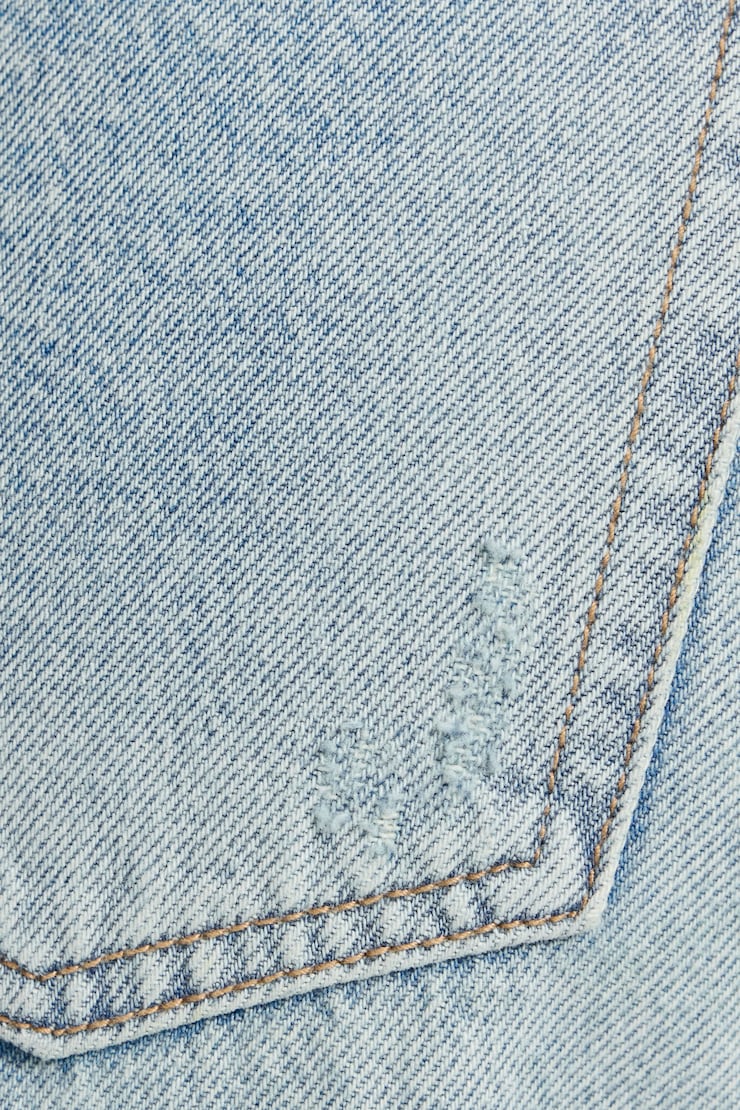 100099965_07I_alt3_1920x2880.jpg