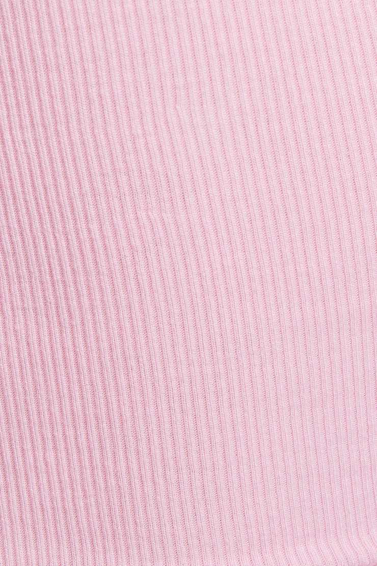 100100050_00P_alt3_1920x2880.jpg
