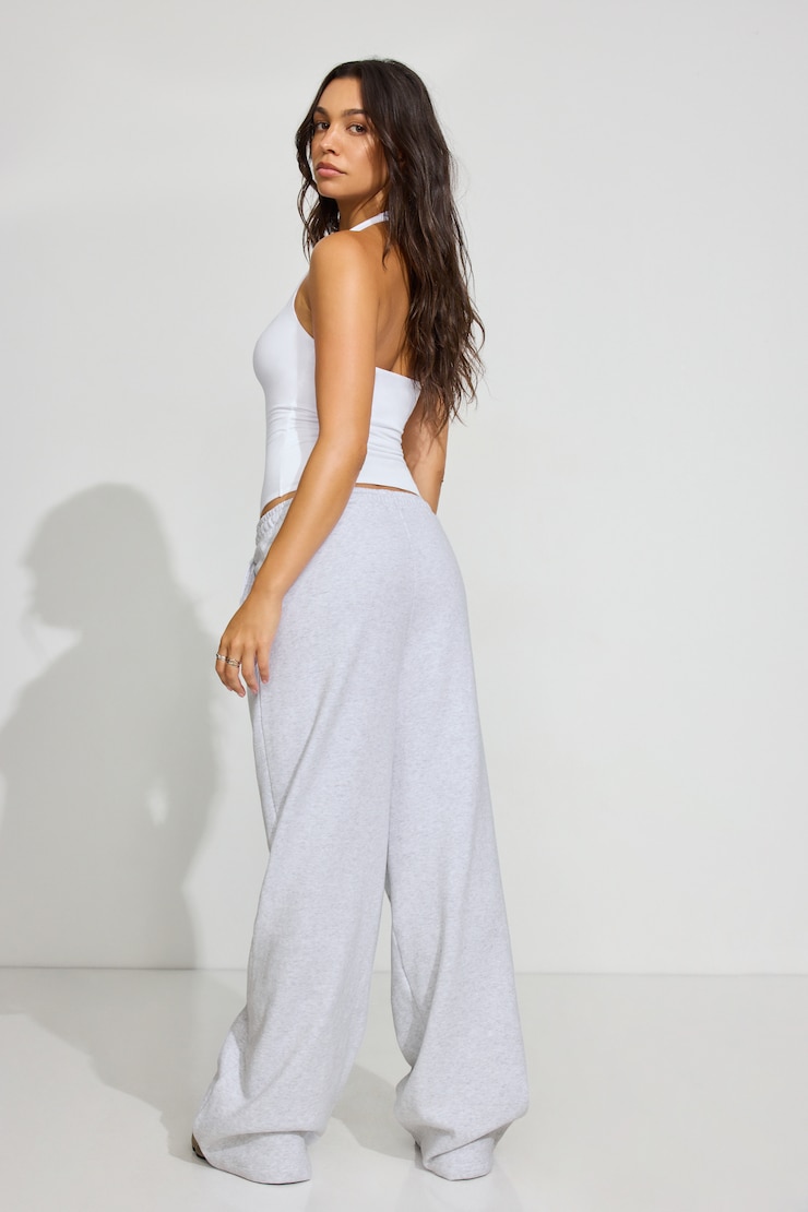 100100173_18X_alt2_1920x2880.jpg