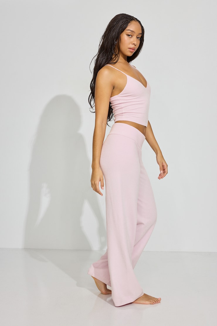 100101073_01K_alt1_1920x2880.jpg