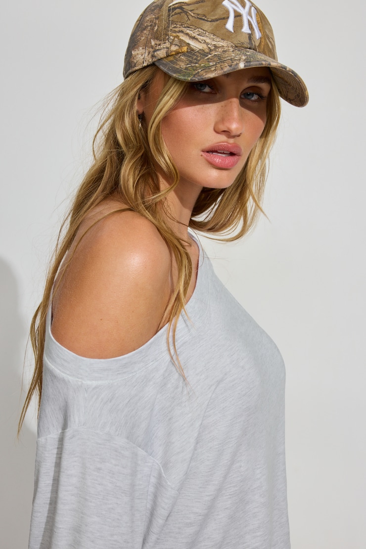 100102107_69I_alt1_1920x2880.jpg