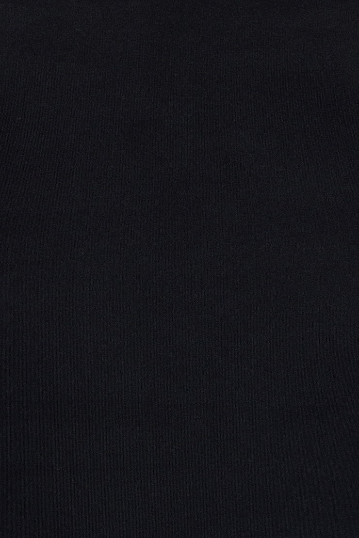 100103713_06V_alt3_1920x2880.jpg