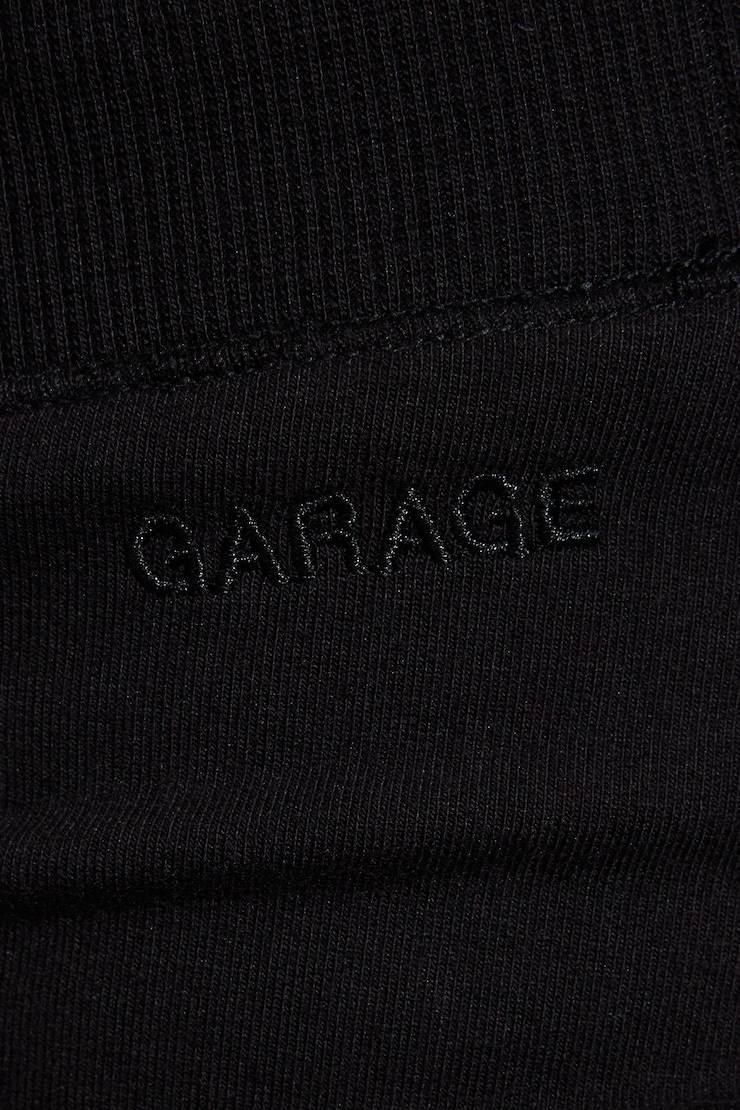 100104084_06V_alt3_1920x2880.jpg